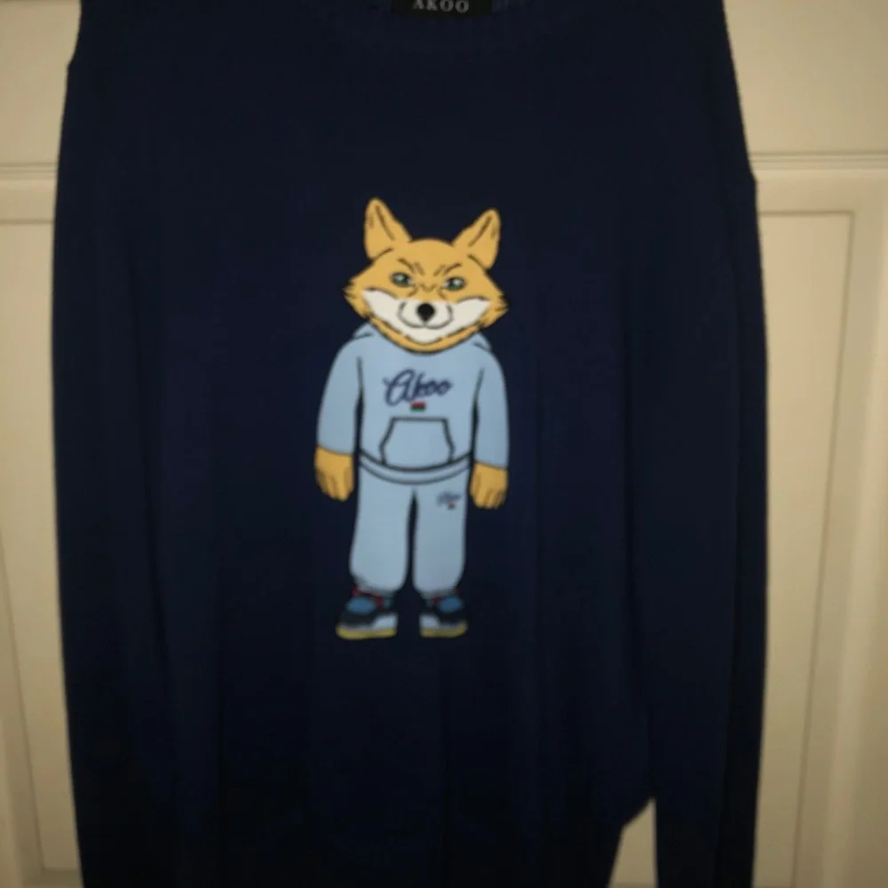 Akoo sweater - Picture 2 of 8